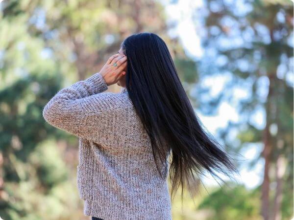 बालों को लंबा कैसे करें – 10 असरदार घरेलू उपाय